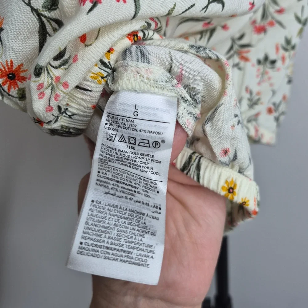 Old Navy Floral Puff Sleeve Crop Top Cream Wildflower Cottagecore Square Neck L